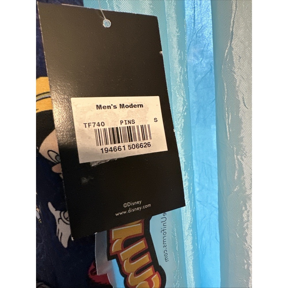 Pinocchio Navy Scrubs Disney Tooniforms Mens V Neck Top‎ Sz Small NWT - Picture 2 of 3